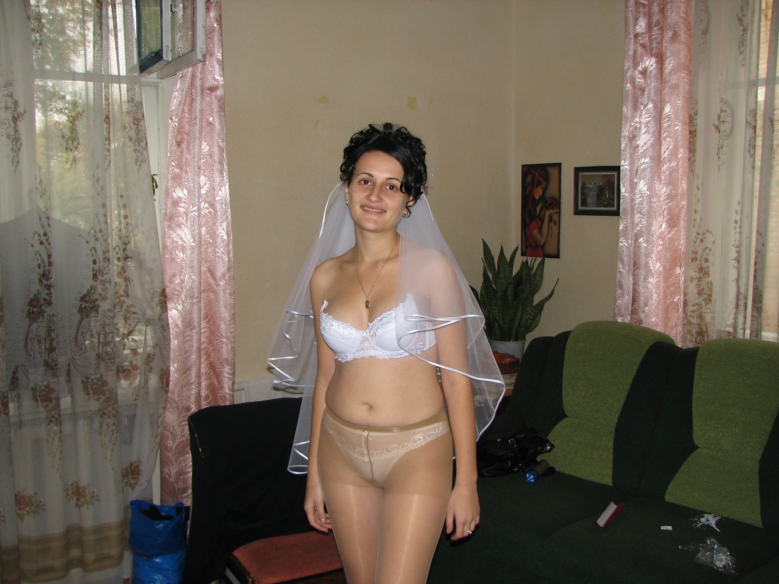 Topless Naked Latina Brides Gif